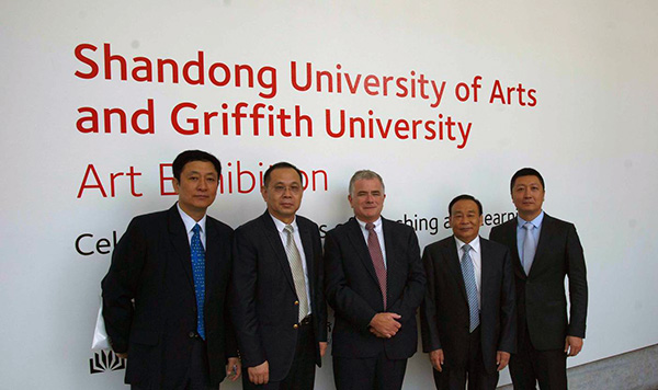 山东艺术学院李宗伟书记率队出访澳大利亚哥利菲斯大学