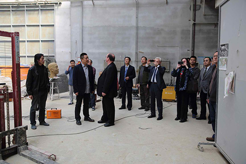 罗马尼亚布加勒斯特国立艺术大学院长访问山艺美术学院