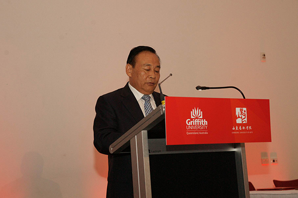 山东艺术学院李宗伟书记率队出访澳大利亚哥利菲斯大学